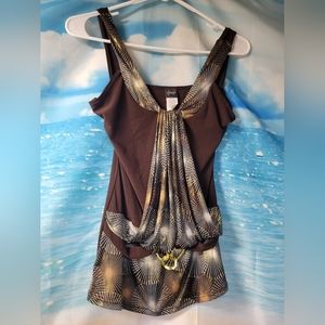 Gidani Geometric pattern dressy Tank with gold‎ buckle details Size Large